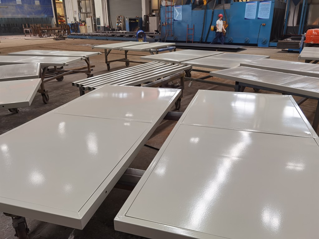 專業(yè)鋼結(jié)構(gòu)噴漆